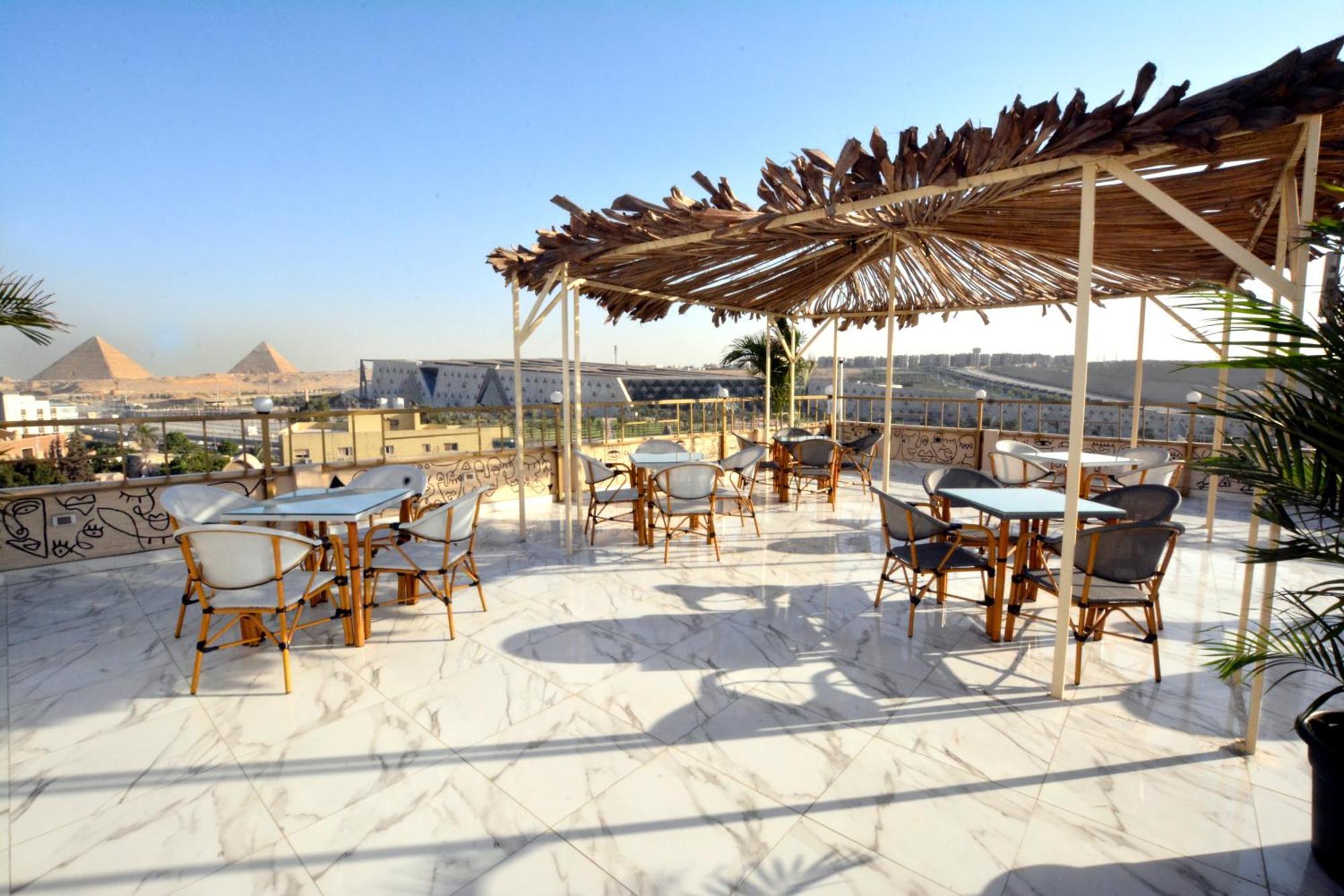 Topview Pyramids And Museum Nazlet el Simman ภายนอก รูปภาพ